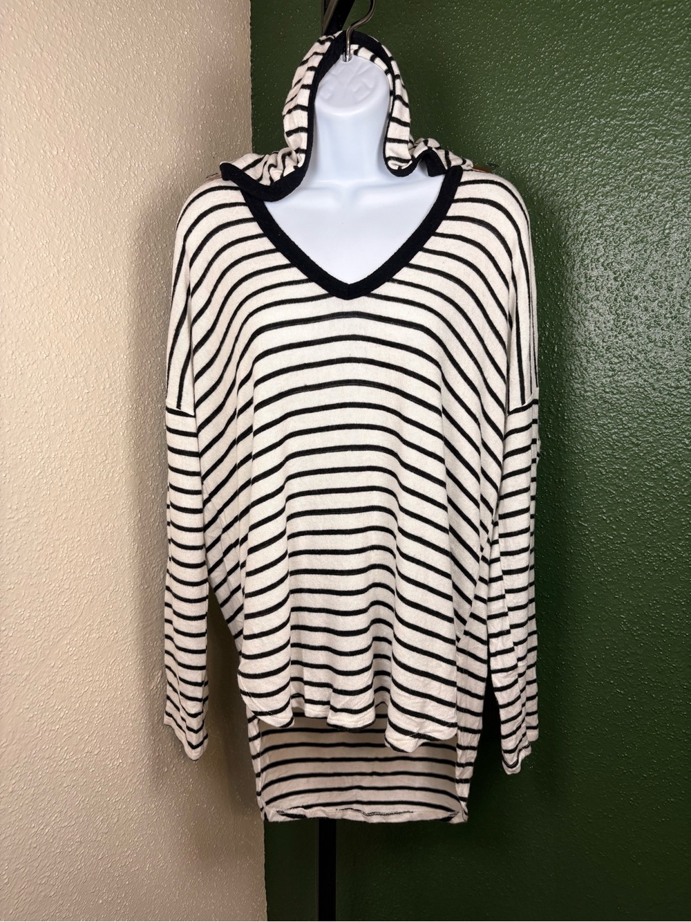 Striped V-Neck Hooded Sweater in Cream and Black